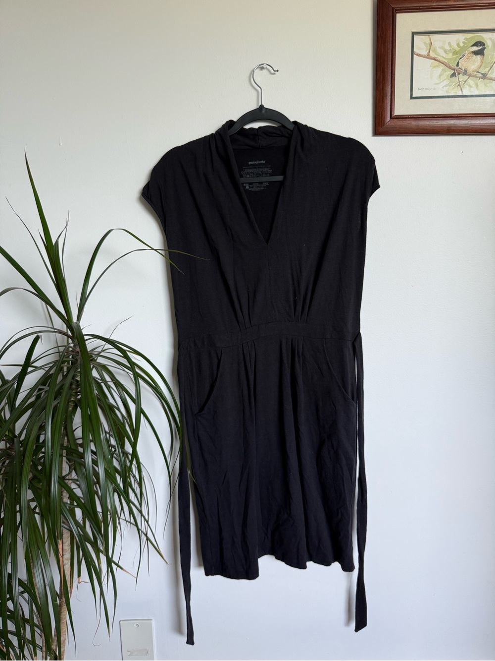 Patagonia Black V-Neck Tie-Waist Mini Dress